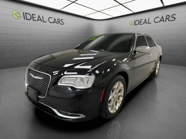 2017 Chrysler 300 300C Platinum AWD photo