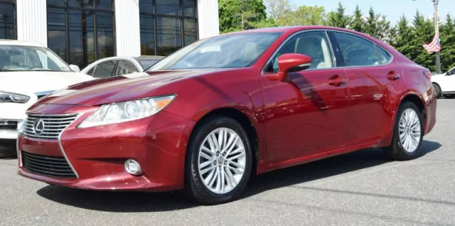 2015 Lexus ES  FWD photo