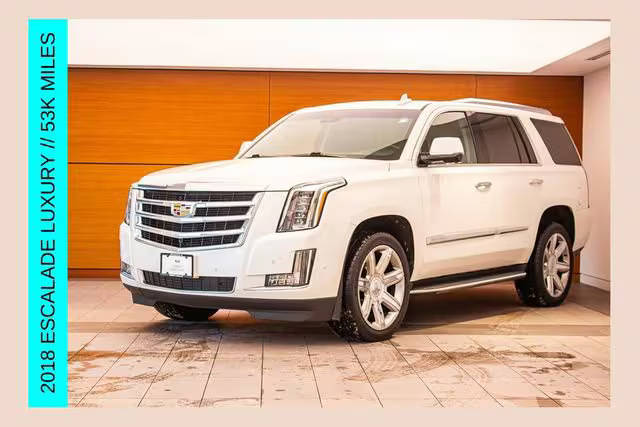 2018 Cadillac Escalade Luxury 4WD photo