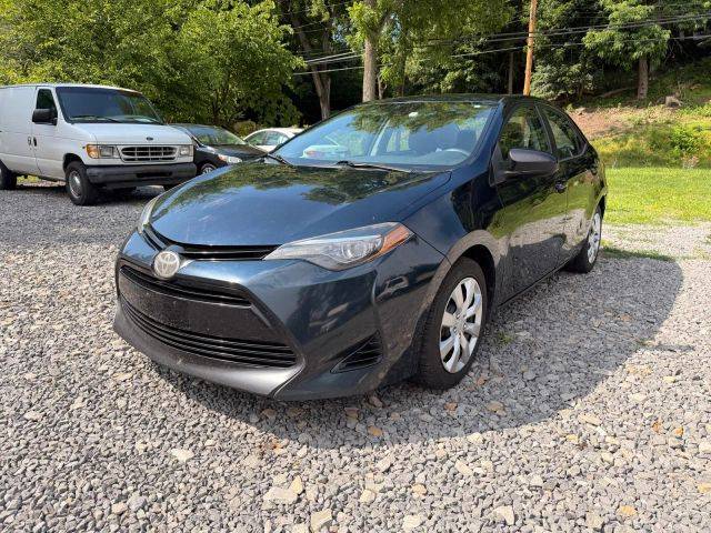 2017 Toyota Corolla LE FWD photo