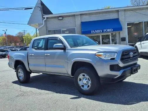 2017 Toyota Tacoma SR 4WD photo