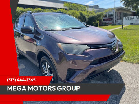 2018 Toyota RAV4 LE AWD photo