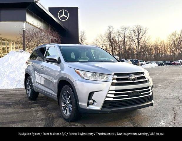 2018 Toyota Highlander XLE AWD photo