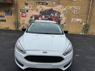 2018 Ford Focus S FWD photo