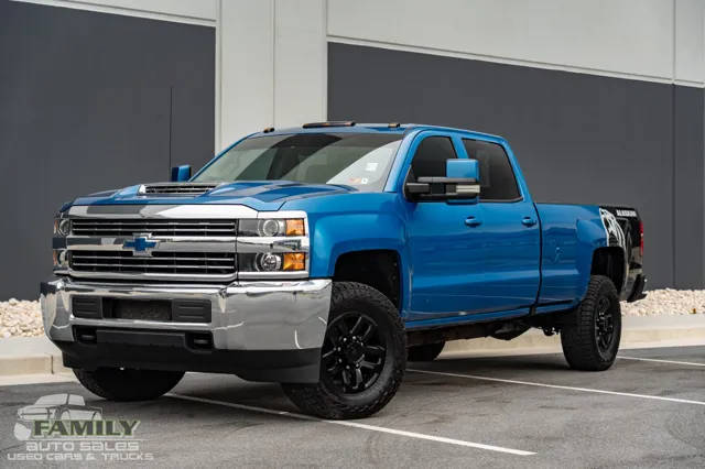 2018 Chevrolet Silverado 3500HD Work Truck 4WD photo