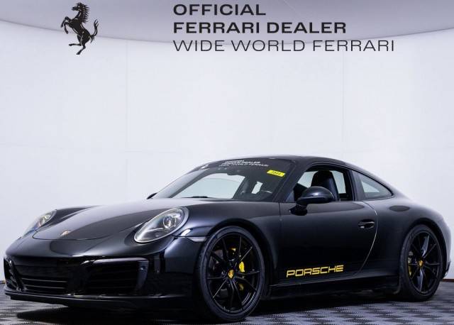 2018 Porsche 911 Carrera RWD photo