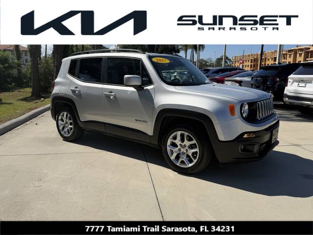 2017 Jeep Renegade Latitude FWD photo