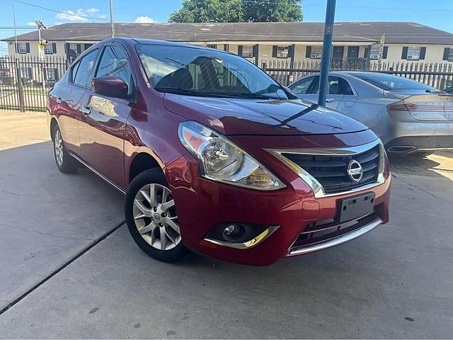 2018 Nissan Versa SV FWD photo