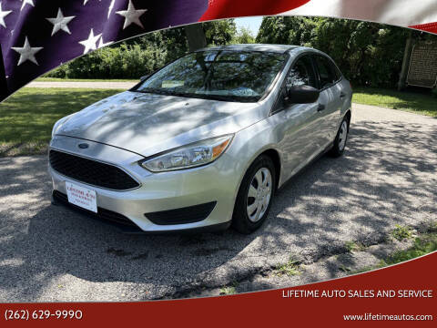 2018 Ford Focus S FWD photo