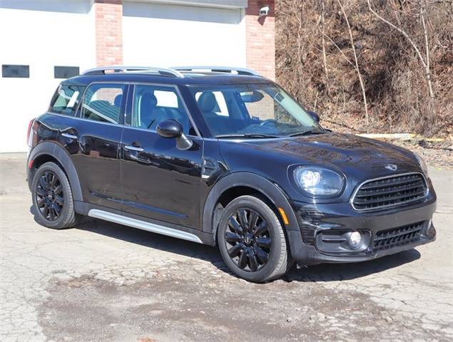 2018 MINI Countryman Cooper FWD photo