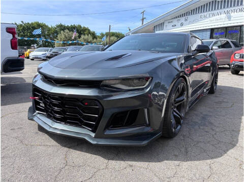 2018 Chevrolet Camaro 1SS RWD photo