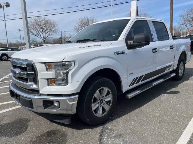 2017 Ford F-150 XLT RWD photo