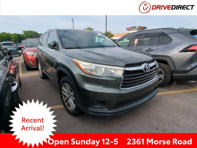 2015 Toyota Highlander LE AWD photo