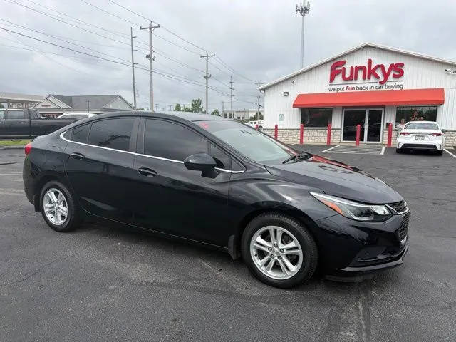 2018 Chevrolet Cruze LT FWD photo