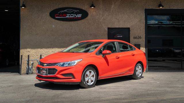 2018 Chevrolet Cruze LS FWD photo