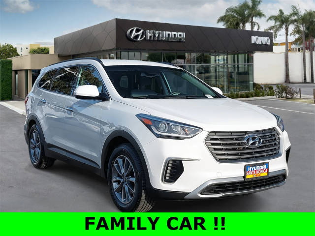 2017 Hyundai Santa Fe SE FWD photo