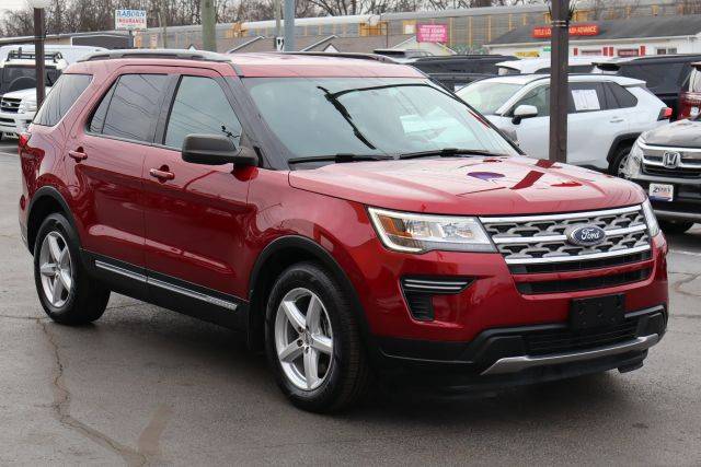 2018 Ford Explorer XLT FWD photo
