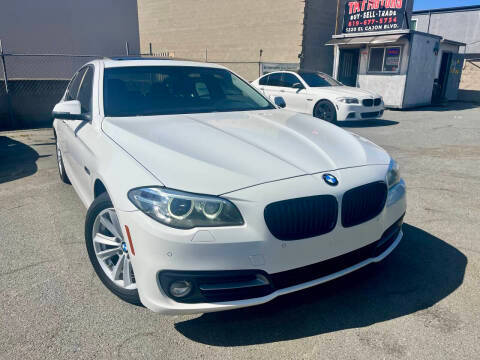 2015 BMW 5 Series 528i RWD photo