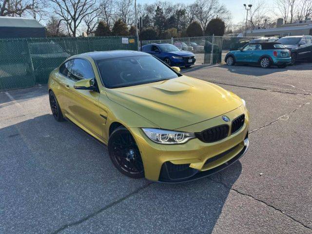 2015 BMW M4 RWD photo