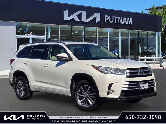 2018 Toyota Highlander XLE AWD photo