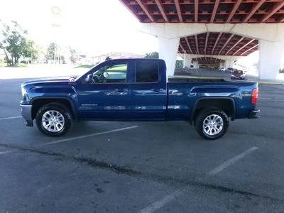 2018 GMC Sierra 1500 SLE 4WD photo