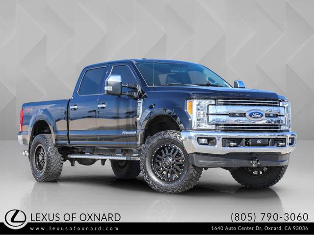 2017 Ford F-250 Super Duty Lariat 4WD photo