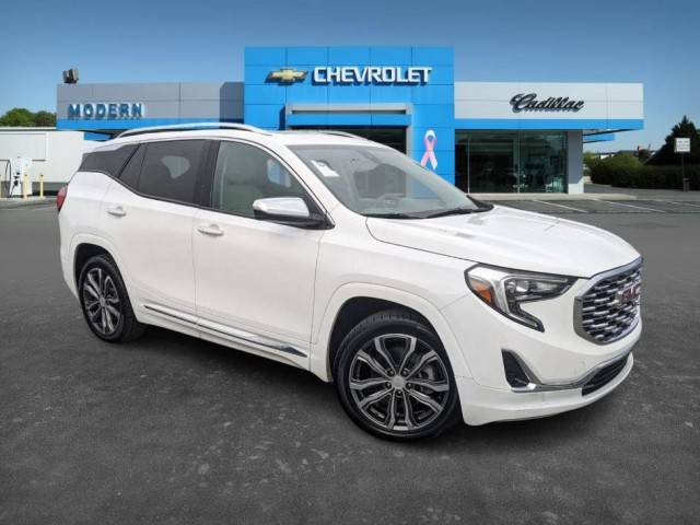 2018 GMC Terrain Denali FWD photo