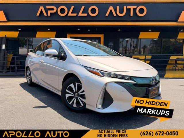 2017 Toyota Prius Prime Premium FWD photo