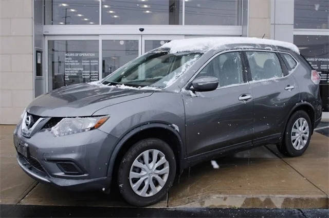 2015 Nissan Rogue S AWD photo