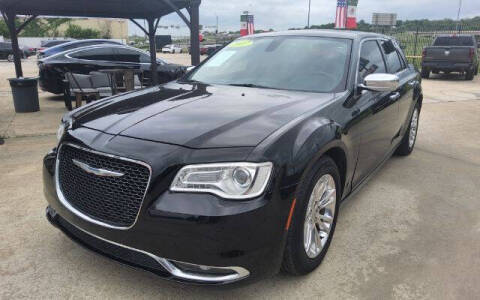 2017 Chrysler 300 300C RWD photo