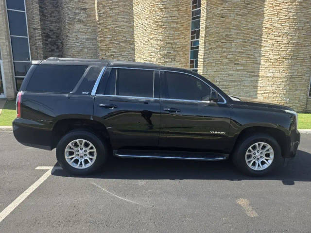 2017 GMC Yukon SLT 4WD photo