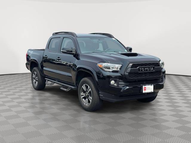 2017 Toyota Tacoma TRD Sport 4WD photo