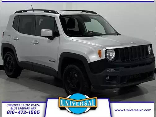 2017 Jeep Renegade Latitude 4WD photo