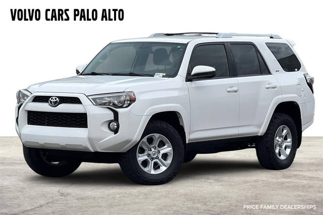 2018 Toyota 4Runner SR5 4WD photo