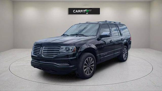 2017 Lincoln Navigator Select RWD photo