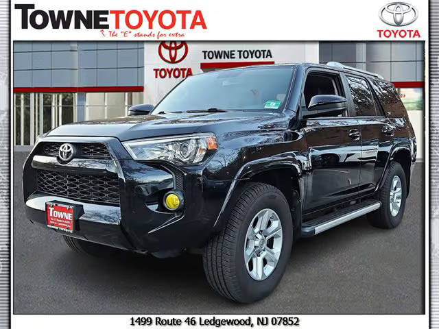 2018 Toyota 4Runner SR5 4WD photo