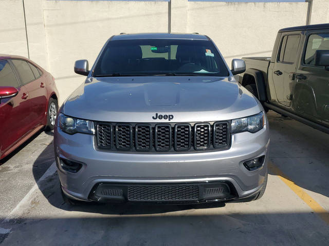 2018 Jeep Grand Cherokee Altitude 4WD photo