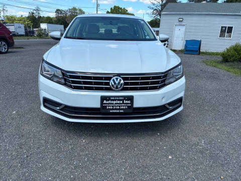 2018 Volkswagen Passat 2.0T SE FWD photo