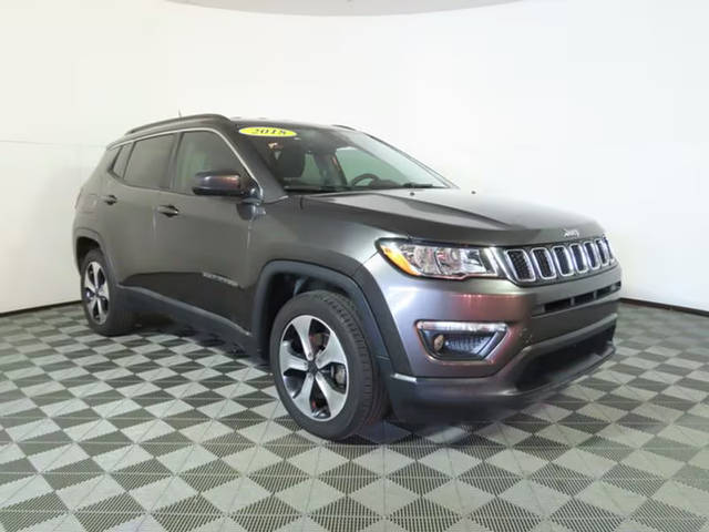 2018 Jeep Compass Latitude FWD photo