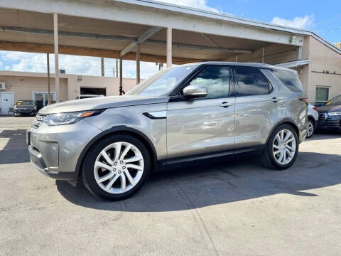 2017 Land Rover Discovery HSE Luxury 4WD photo