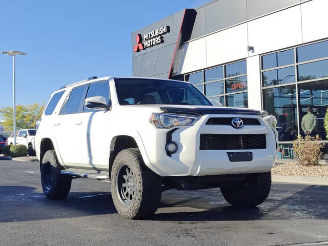 2018 Toyota 4Runner SR5 Premium 4WD photo