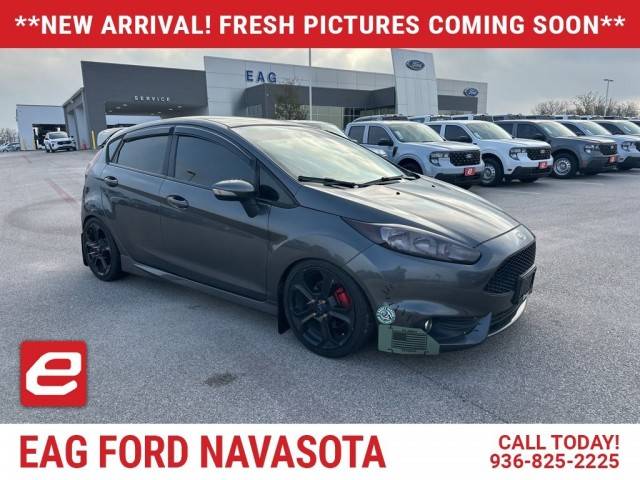2017 Ford Fiesta ST FWD photo