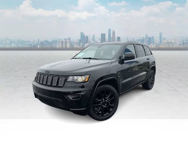 2018 Jeep Grand Cherokee Altitude 4WD photo