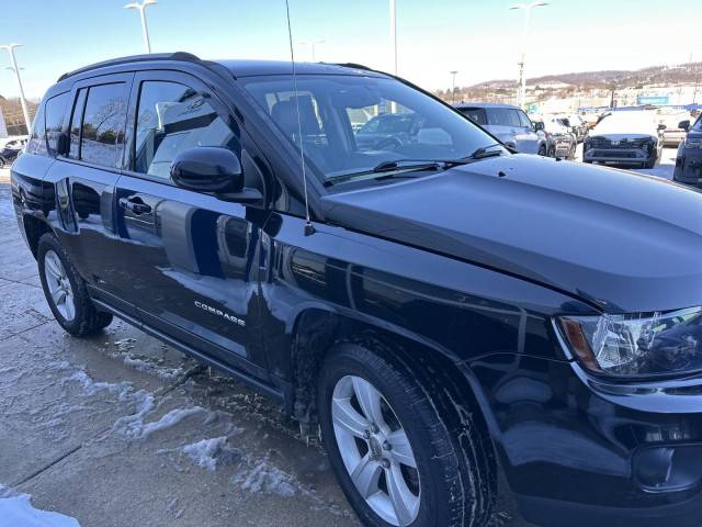 2016 Jeep Compass Latitude 4WD photo