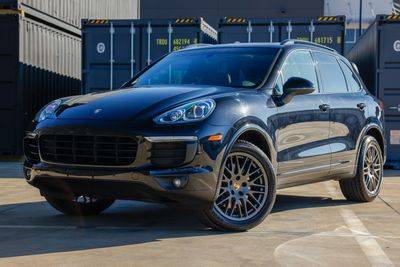 2018 Porsche Cayenne Platinum Edition AWD photo