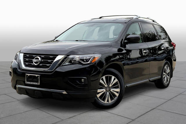 2018 Nissan Pathfinder SV FWD photo