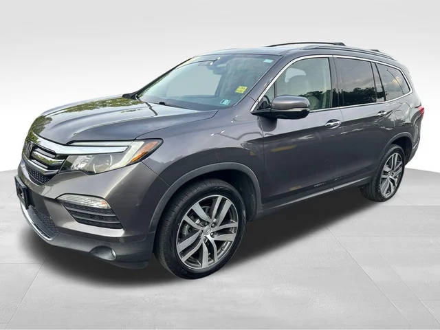 2017 Honda Pilot Elite AWD photo