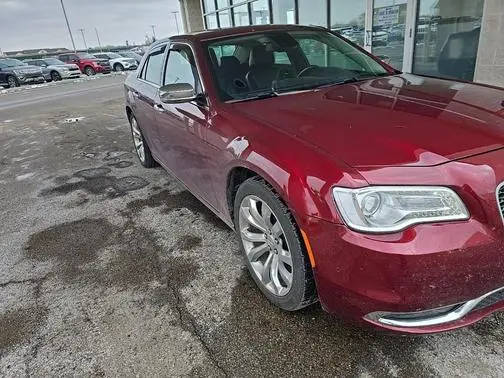 2018 Chrysler 300 Limited RWD photo