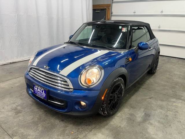 2015 MINI Cooper Convertible  FWD photo