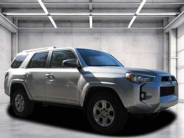 2018 Toyota 4Runner SR5 RWD photo